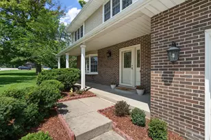 423 Shorewood Ct, Valparaiso, IN 46385 - Photo 40