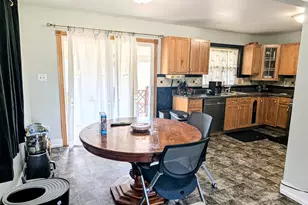 875 W 72nd Ct, Merrillville, IN 46410 - Photo 4