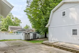 207 Weston St, Valparaiso, IN 46385 - Photo 40