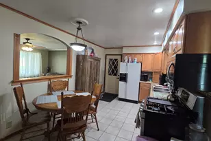 3058 Debra St, Portage, IN 46368 - Photo 4