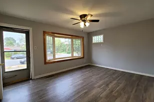 2716 White Oak Ave, Whiting, IN 46394 - Photo 4