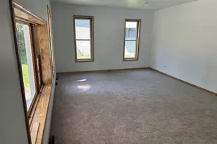 311 S Clay St, Morocco, IN 47963 - Photo 4