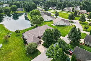 6169 Avocet Cir, Hobart, IN 46342 - Photo 4