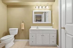 731 Oakbrook Dr, Hebron, IN 46341 - Photo 26