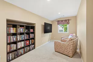 731 Oakbrook Dr, Hebron, IN 46341 - Photo 18