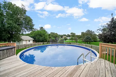 585 Lake Park Drive, Valparaiso, IN 46385 - Photo 2