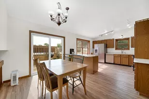 585 Lk Pk Dr, Valparaiso, IN 46385 - Photo 8