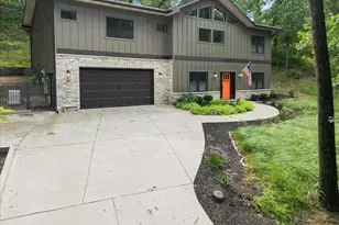 49 S Oval Ave, Beverly Shores, IN 46301 - Photo 2