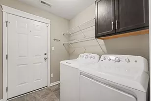 2950 Daintree Wy, Valparaiso, IN 46385 - Photo 14