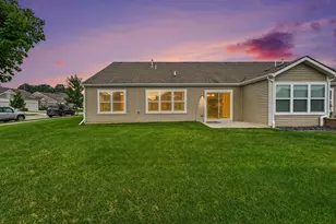 2950 Daintree Wy, Valparaiso, IN 46385 - Photo 16