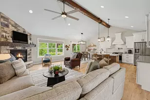 1002 Oak Grove Ct, Crown Point, IN 46307 - Photo 6