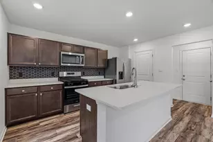 624 Ensign Pl, Hebron, IN 46341 - Photo 8