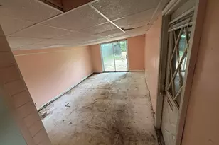 7447 California Ave, Hammond, IN 46323 - Photo 8