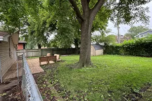 7447 California Ave, Hammond, IN 46323 - Photo 2