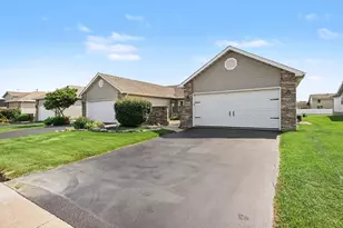 6851 Falcon Dr, Schererville, IN 46375 - Photo 2