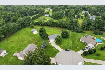 11398 N Pine Court, Wheatfield, IN 46392 - Photo 32