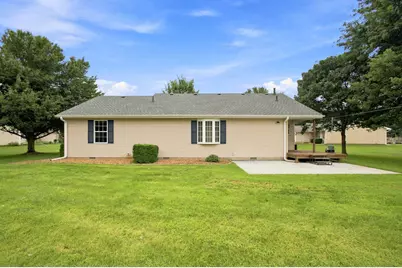 11398 N Pine Court, Wheatfield, IN 46392 - Photo 4