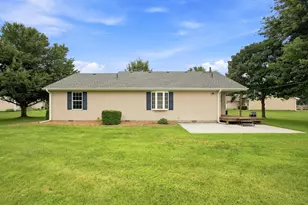 11398 N Pine Ct, Wheatfield, IN 46392 - Photo 4