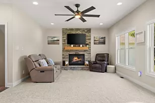 116 N Ashton Ln, Valparaiso, IN 46385 - Photo 12