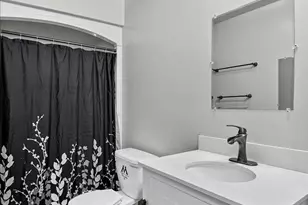 122 N Elmer St, Griffith, IN 46319 - Photo 14