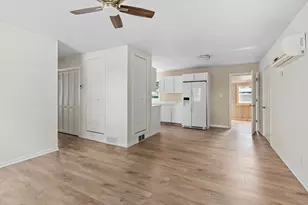 4171 W 39th Ave, Hobart, IN 46342 - Photo 2