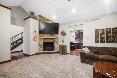11723 N 557 E, Demotte, IN 46310 - Photo 4