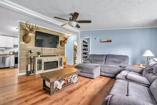 9329 W 142nd Ave, Cedar Lake, IN 46303 - Photo 4