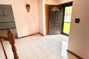 1429 Lakeview Dr, Schererville, IN 46375 - Photo 14