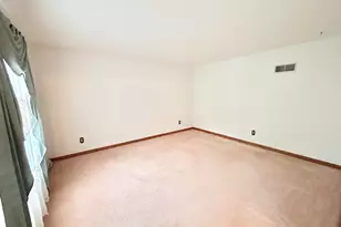 1429 Lakeview Dr, Schererville, IN 46375 - Photo 12