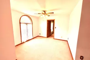 1429 Lakeview Dr, Schererville, IN 46375 - Photo 32