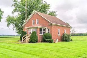 502 S 250 W, Valparaiso, IN 46385 - Photo 2