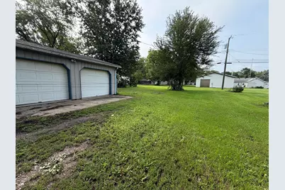 107 W State Street, Morocco, IN 47963 - Photo 16