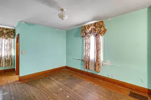 221 S Woodland Ave, Michigan City, IN 46360 - Photo 12