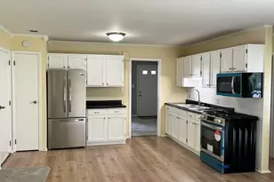 2207 Fernhill Dr, Valparaiso, IN 46385 - Photo 8
