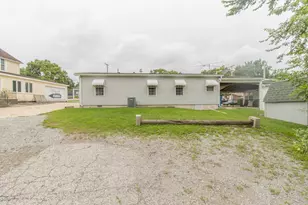 230 N Liberty St, Lowell, IN 46356 - Photo 16