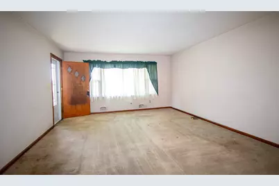 1807 Ohio Street, La Porte, IN 46350 - Photo 12