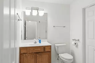 2175 Ramblewood Dr, Highland, IN 46322 - Photo 18