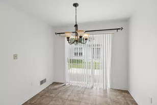 2175 Ramblewood Dr, Highland, IN 46322 - Photo 8