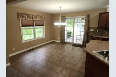 325 Forsythia Street SE, Demotte, IN 46310 - Photo 8