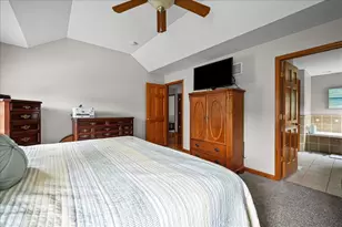 2252 Lennox Ln, Valparaiso, IN 46385 - Photo 14