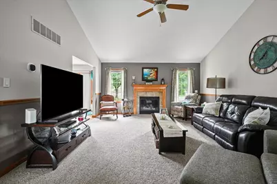 2252 Lennox Lane, Valparaiso, IN 46385 - Photo 8