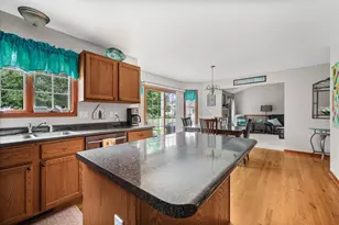 2252 Lennox Ln, Valparaiso, IN 46385 - Photo 12