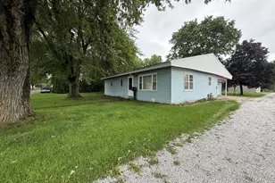 612 S West St, Winamac, IN 46996 - Photo 18