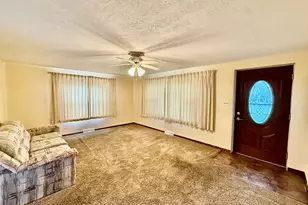 612 S West St, Winamac, IN 46996 - Photo 8