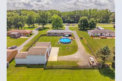 383 W State Road 8, Hebron, IN 46341 - Photo 4