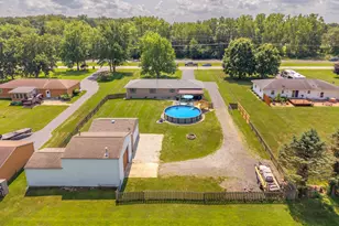 383 W State Road 8, Hebron, IN 46341 - Photo 4