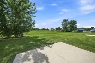 521 Blackstone Ct, Kouts, IN 46347 - Photo 20