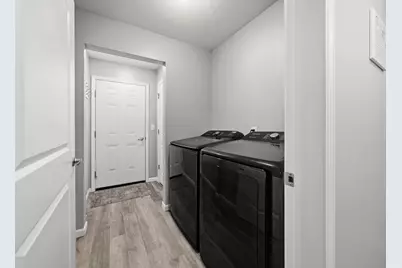 521 Blackstone Court, Kouts, IN 46347 - Photo 18