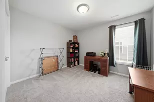 521 Blackstone Ct, Kouts, IN 46347 - Photo 16