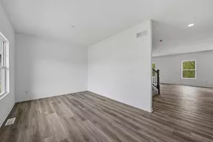 10347 Nevada Ct, Crown Point, IN 46307 - Photo 8